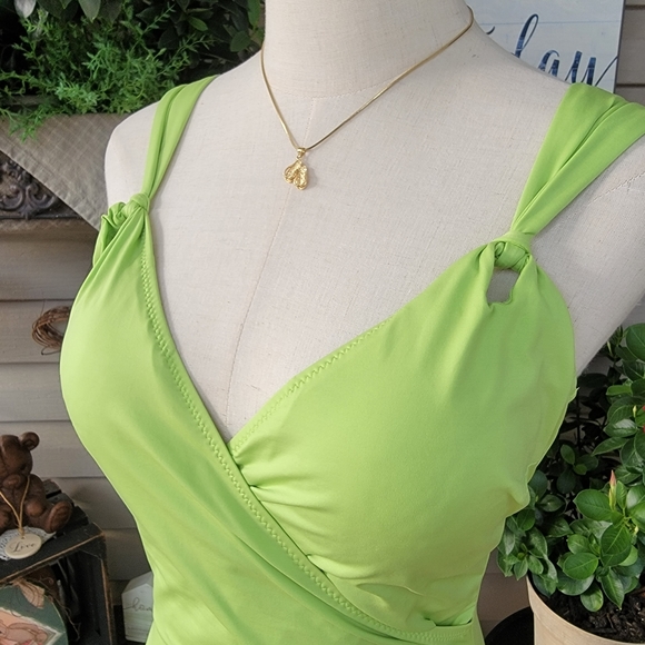 GOTTEX SILVER ♡ Gorgeous 1pc Lime Green Low V Front Cross Wrap Lined Swimsuit 12 - Picture 11 of 17